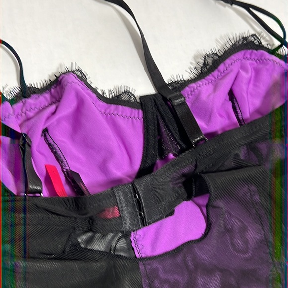 SEVEN ‘TIL MIDNIGHT || Mesh & Lace Chemise Removeable Garters, and Thong. Sz. L - Picture 9 of 10